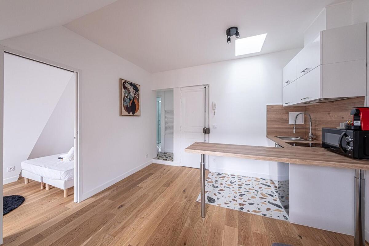Studio Arc De Triomphe Champs Elysees Apartment Paris